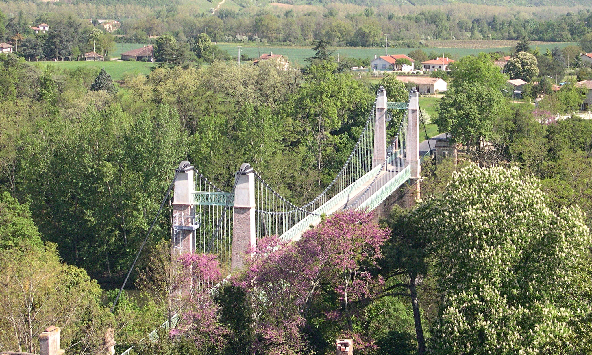 Le pont suspendu sur l'Agout