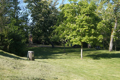 pique-nique-famille-amis-repos-détente-nature-lugan